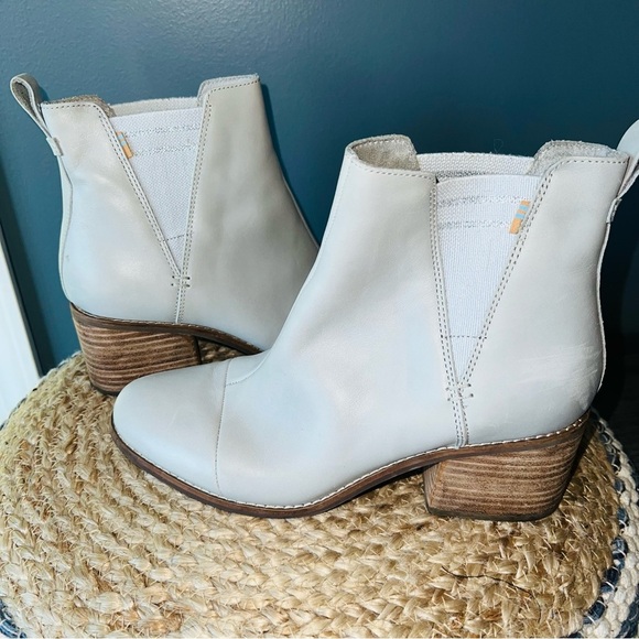 Toms Esme Chelsea Booties Glacier Grey - Picture 2 of 10